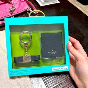 Kate Spade New York Bow Lightning Cable Keychain & Sticker Pocket Set Black